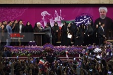   همایش انتخاباتی روحانی در تهران 