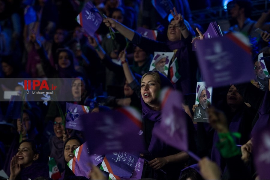   همایش انتخاباتی روحانی در تهران