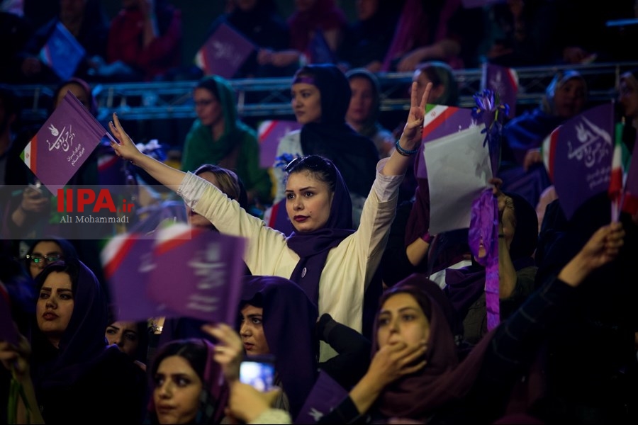   همایش انتخاباتی روحانی در تهران