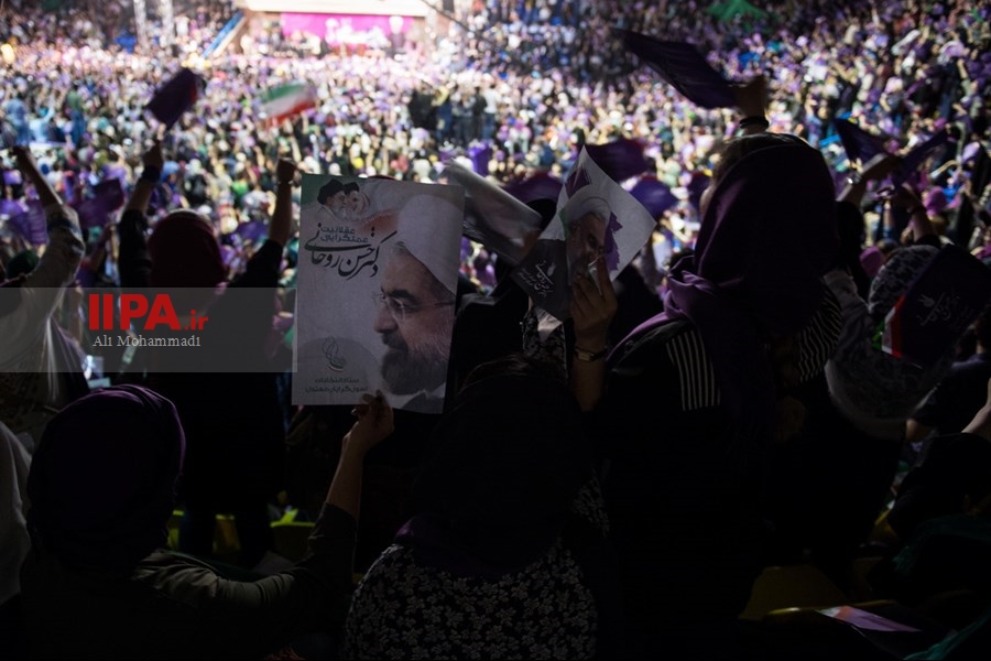   همایش انتخاباتی روحانی در تهران