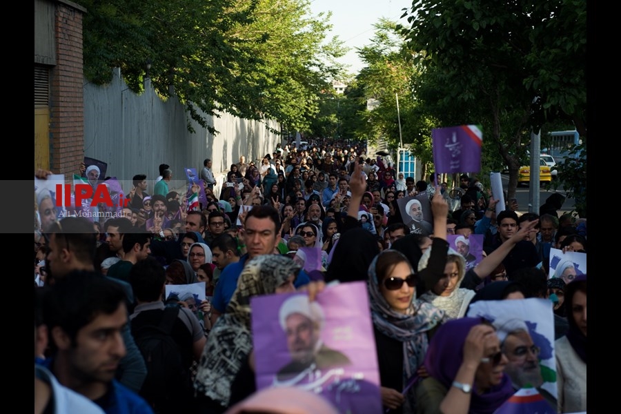   همایش انتخاباتی روحانی در تهران