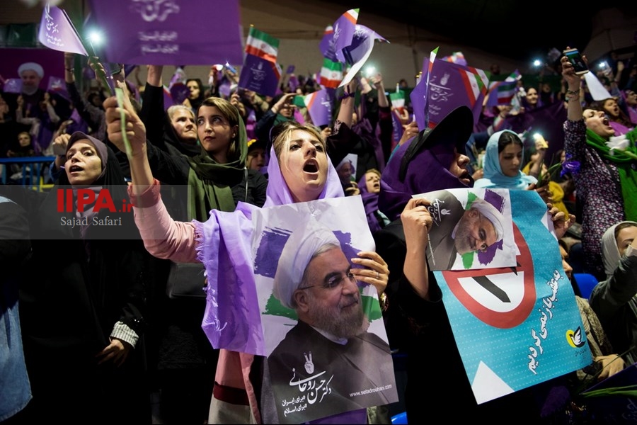   همایش انتخاباتی روحانی در تهران