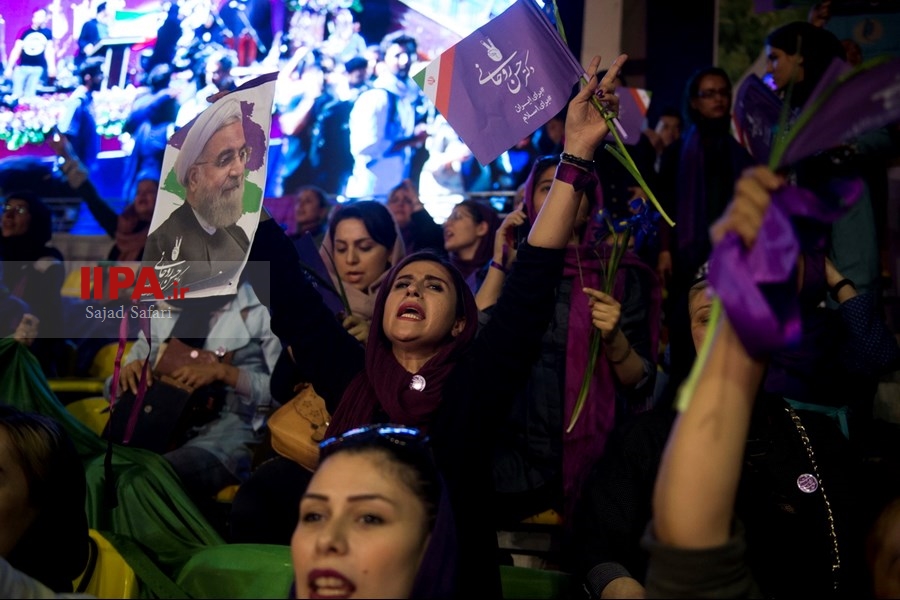   همایش انتخاباتی روحانی در تهران