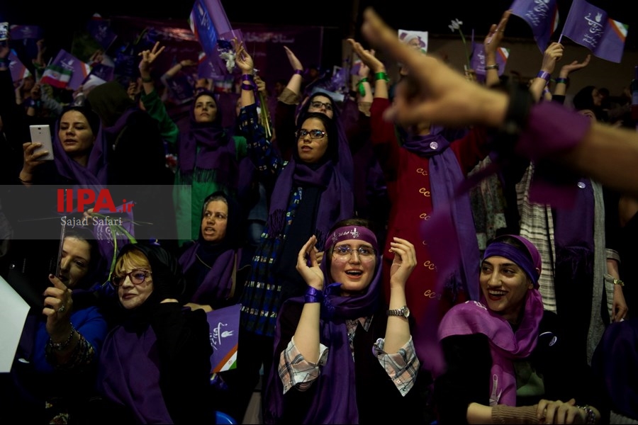   همایش انتخاباتی روحانی در تهران