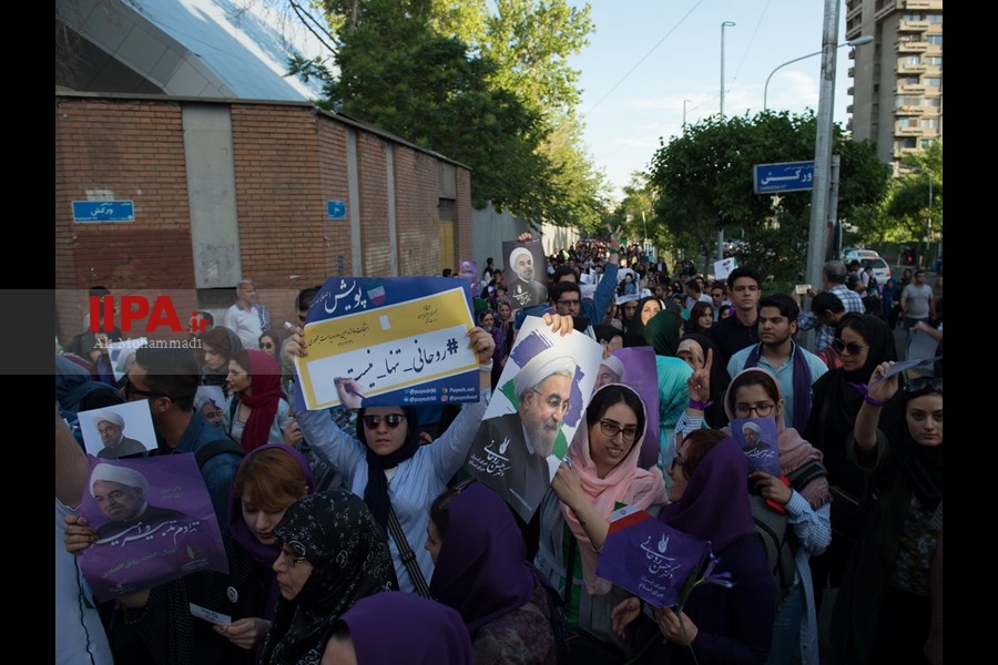   همایش انتخاباتی روحانی در تهران