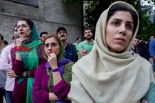   تماشای سومین مناظره تلویزیونی نامزد های انتخابات ریاست جمهوری
