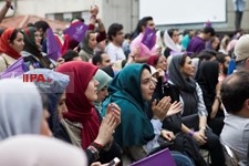   تماشای سومین مناظره تلویزیونی نامزد های انتخابات ریاست جمهوری