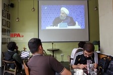  تماشای سومین مناظره تلویزیونی نامزد های انتخابات ریاست جمهوری