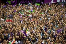  همایش حامیان روحانی در ورزشگاه 12 هزار نفری آزادی