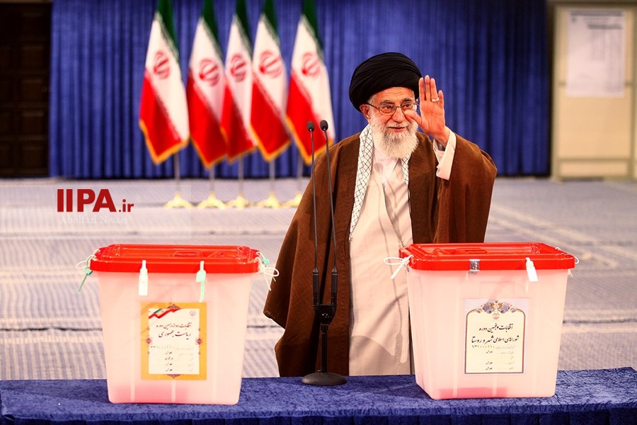   حضور مقام معظم رهبری پای صندوق رای