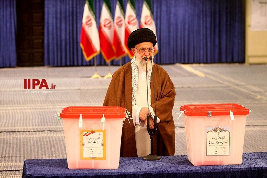   حضور مقام معظم رهبری پای صندوق رای