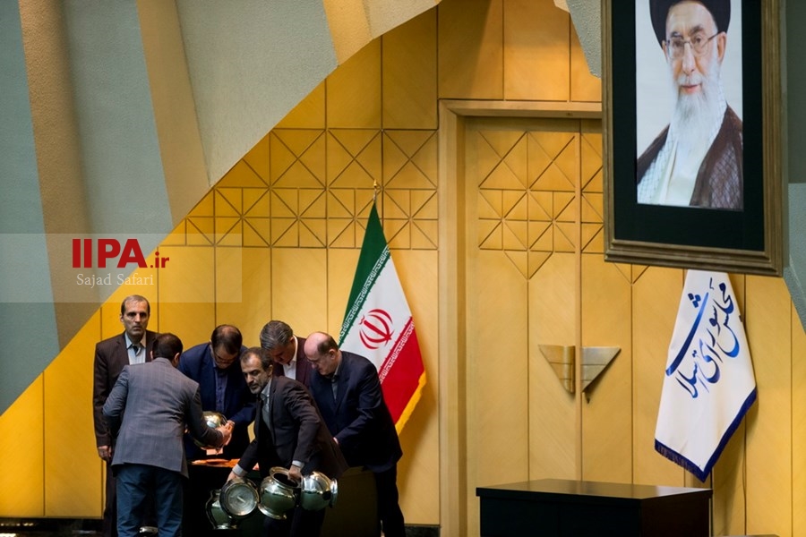   انتخاب هیات رییسه مجلس شورای اسلامی