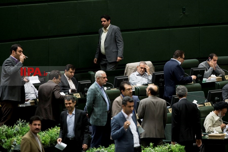   انتخاب هیات رییسه مجلس شورای اسلامی