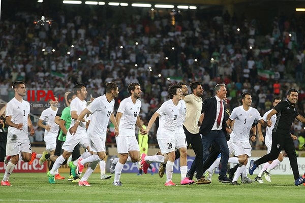 دیدار تیم های ملی فوتبال ایران و ازبکستان