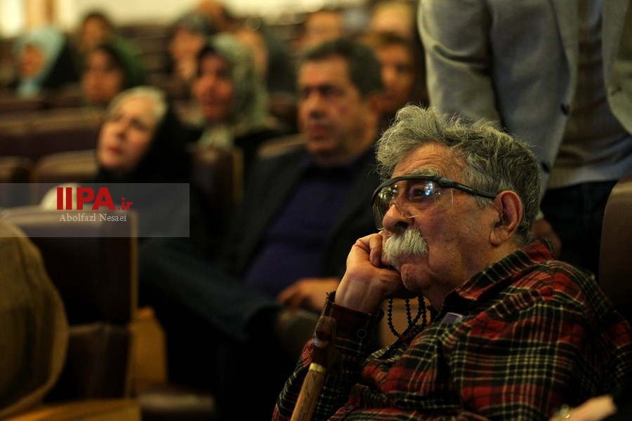   هشتمین دوره جایزه اخلاق و نیایش در آینه هنر و پژوهش
