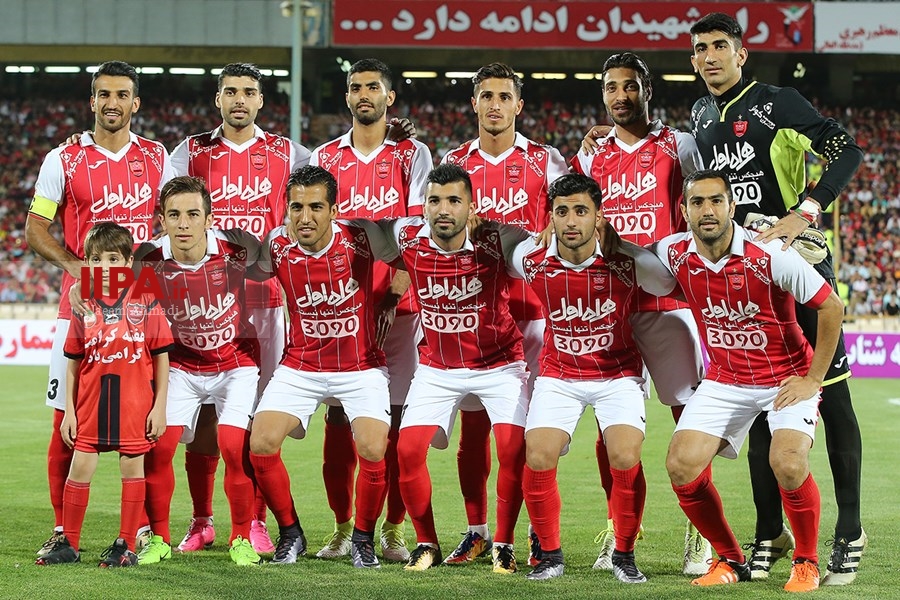   دیدار تیم های فوتبال پرسپولیس و فولاد خوزستان 
