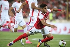   دیدار تیم های فوتبال پرسپولیس و فولاد خوزستان 