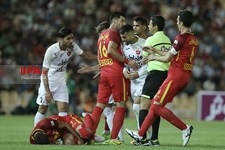   دیدار تیم های فوتبال پرسپولیس و نفت تهران