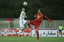   دیدار تیم های فوتبال پرسپولیس و نفت تهران