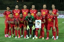   دیدار تیم های فوتبال پرسپولیس و نفت تهران