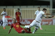   دیدار تیم های فوتبال پرسپولیس و نفت تهران