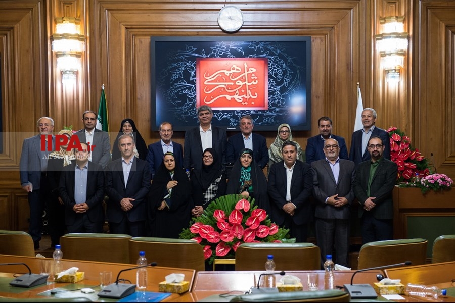   نخستین جلسه رسمی شورای شهر پنجم