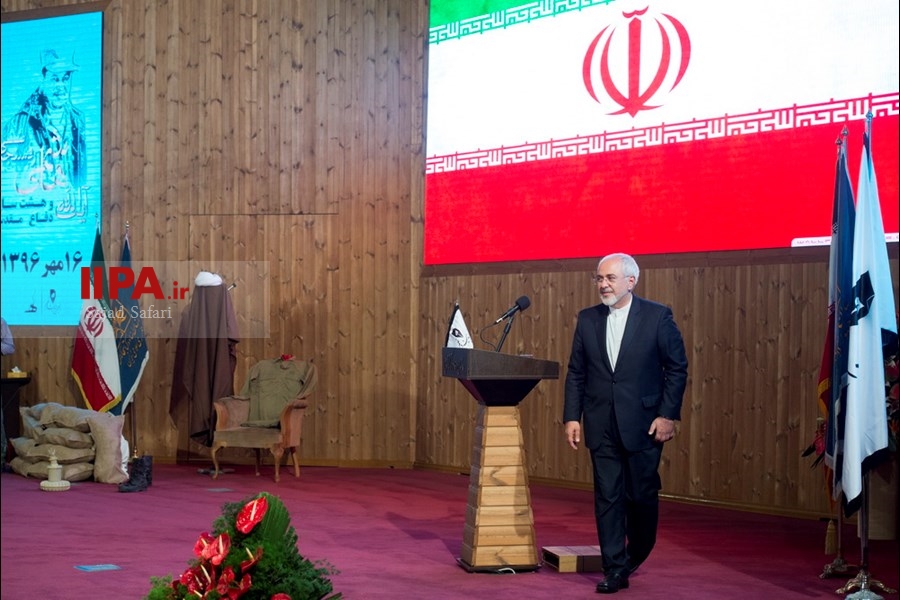   همایش آیت‌الله هاشمی رفسنجانی و هشت سال دفاع مقدس