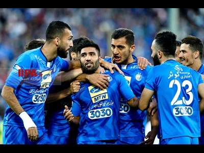 دیدار استقلال و نساجی مازندران