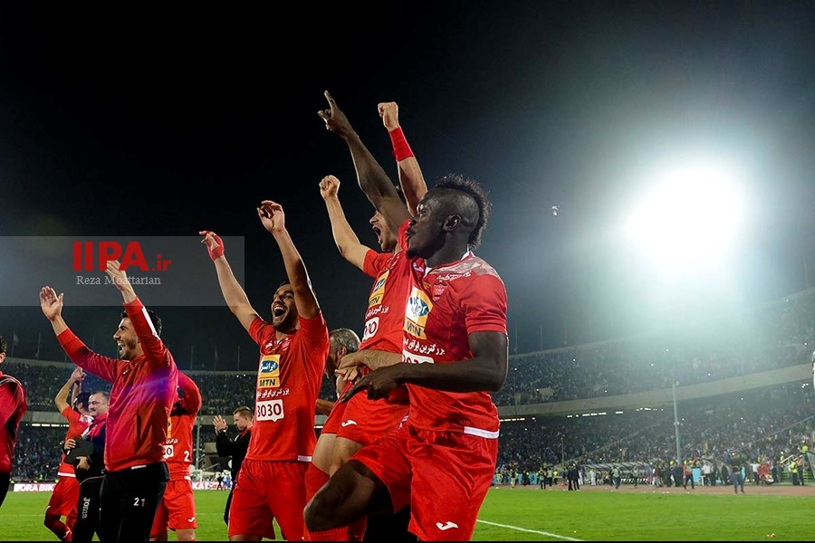   دیدار فوتبال پرسپولیس و استقلال تهران