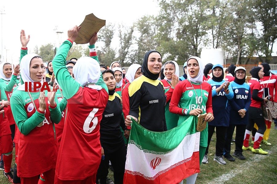   مسابقات سه جانبه راگبی بانوان