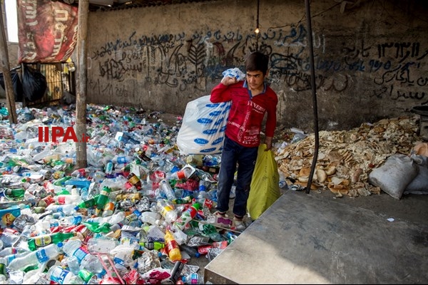 کودکان زباله گرد افغانستانی در شهر کرج