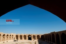   بافت تاریخی روستای سریزد