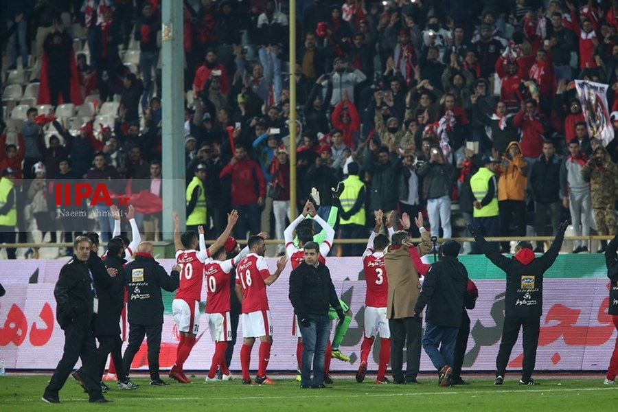   دیدار تیم های فوتبال پرسپولیس و سپاهان