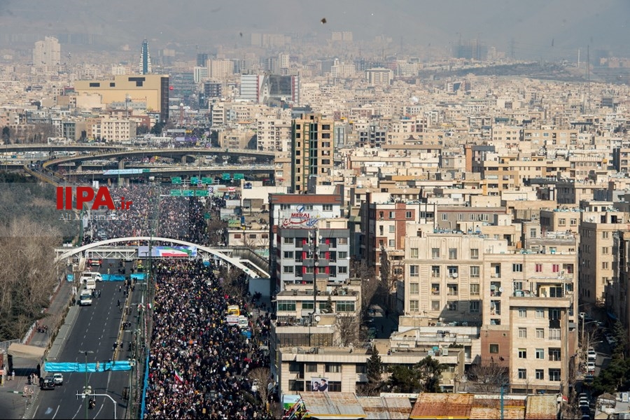   راهپیمایی ۲۲ بهمن -1