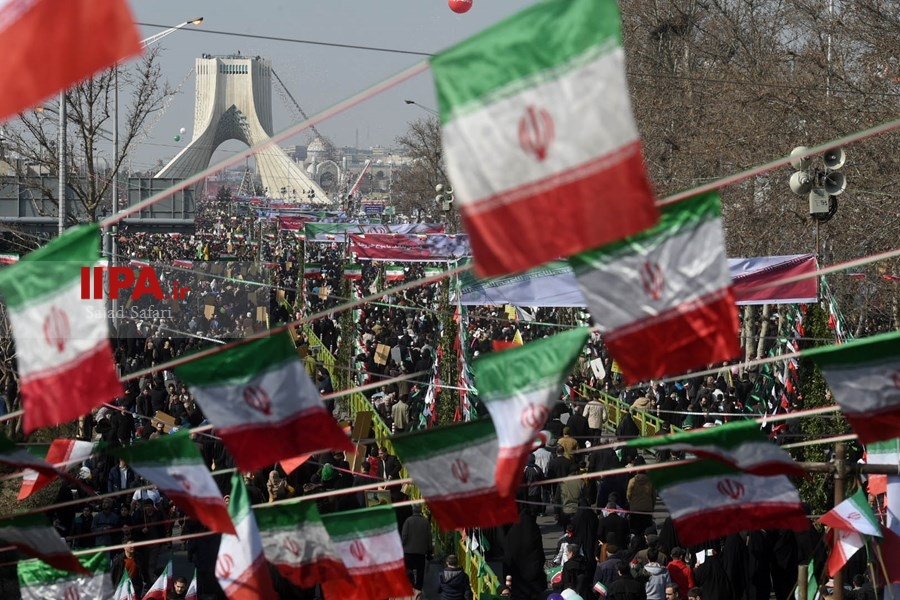   راهپیمایی ۲۲ بهمن -2