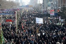   راهپیمایی ۲۲ بهمن -2