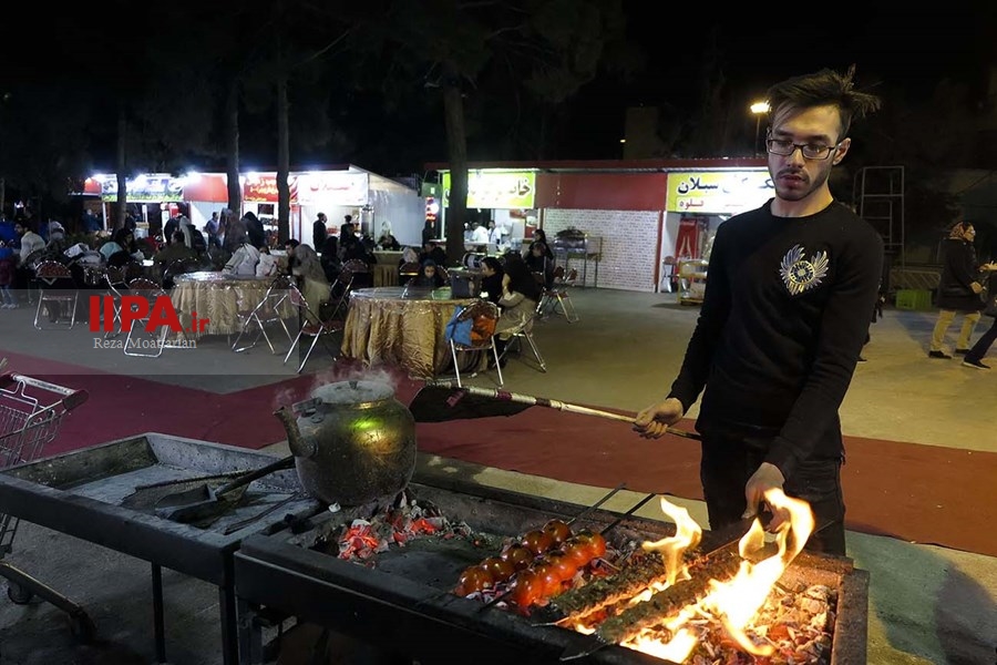   جشنواره خرید بهاره تهران در چهل سرا