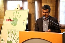   درختکاری پیشکسوتان ورزش و هنرمندان