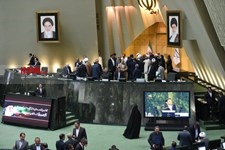   جلسه استیضاح علی ربیعی و عباس آخوندی