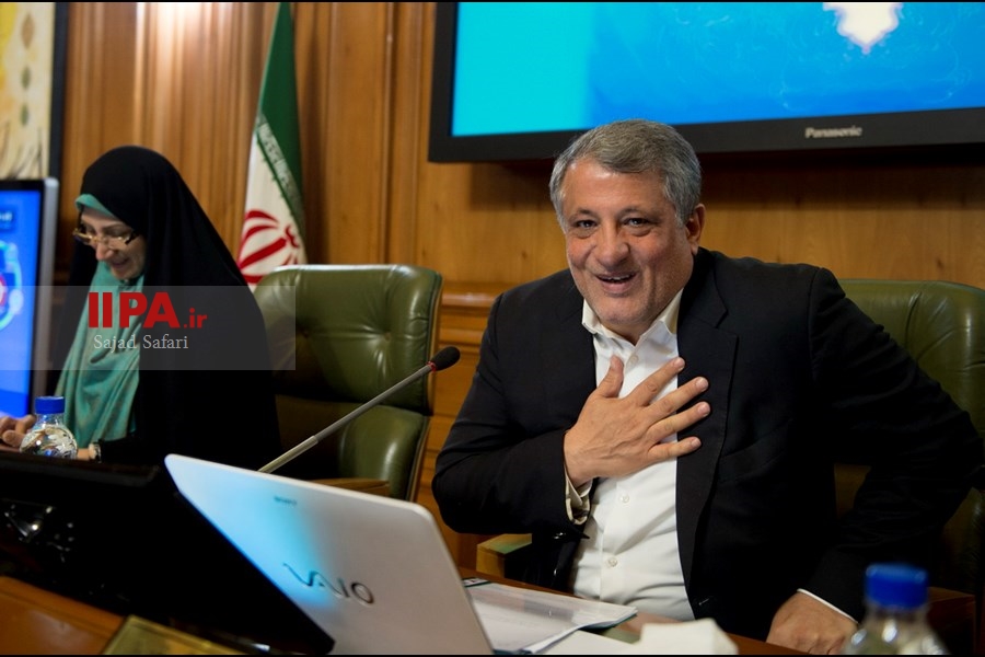   بررسی استعفا شهردار تهران 