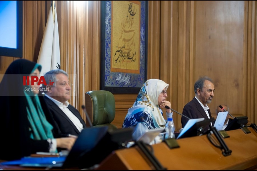   بررسی استعفا شهردار تهران 