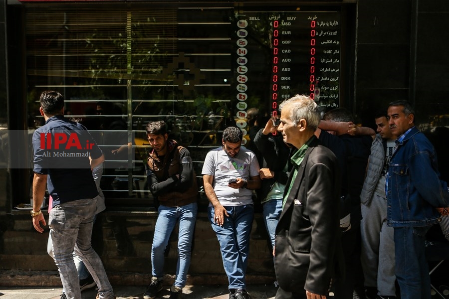   بازار ارز تهران بعد از تک نرخی شدن دلار