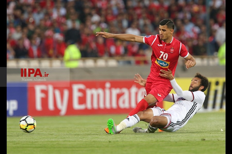   دیدار تیم های فوتبال پرسپولیس ایران و الجزیره امارات 
