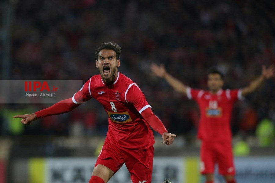   دیدار تیم های فوتبال پرسپولیس ایران و الجزیره امارات