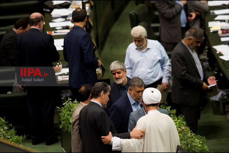   انتخابات هیات ریسه مجلس دهم در سال سوم