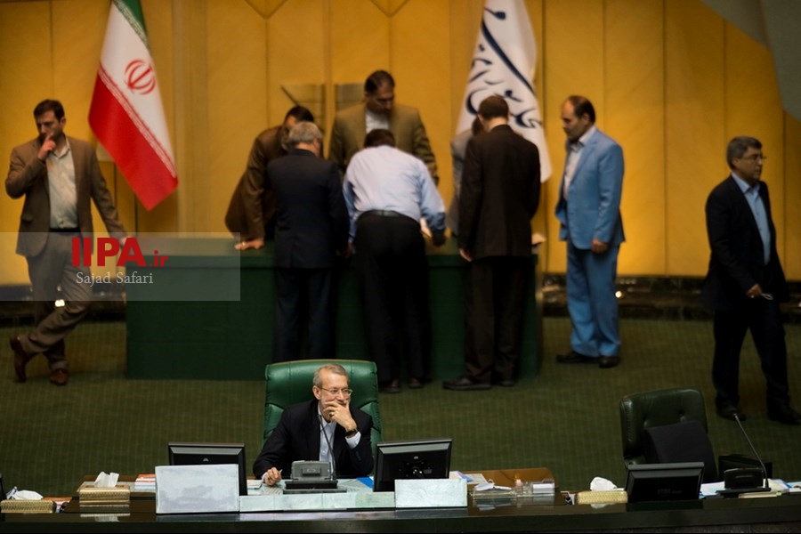   انتخابات هیات ریسه مجلس دهم در سال سوم