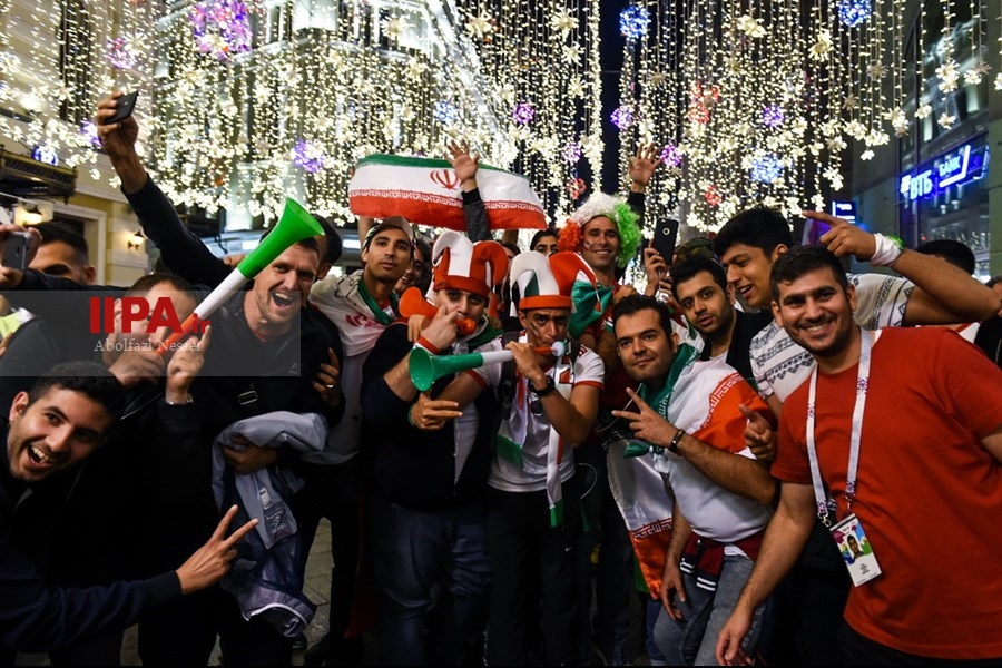   جشن و پایکوبی هواداران تیم ملی در مسکو
