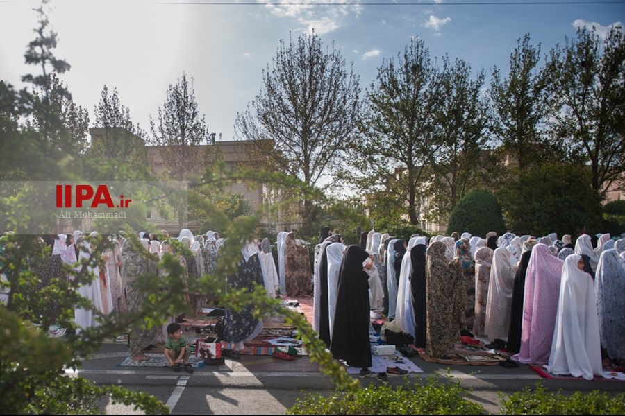   برگزاری نماز عید فطر در شهرک اکباتان و میدان المپیک تهران
