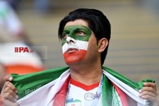   تماشاگران دیدار فوتبال ایران و پرتغال