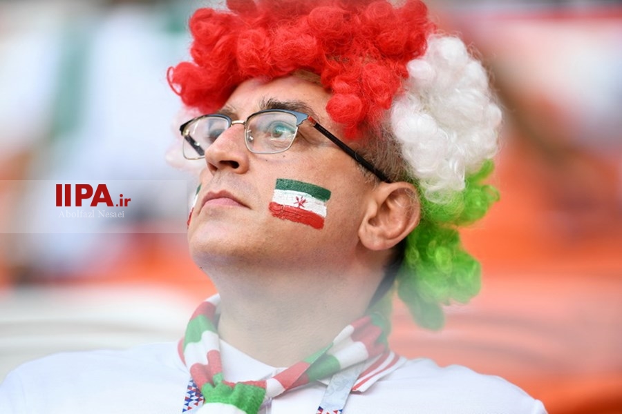   تماشاگران دیدار فوتبال ایران و پرتغال